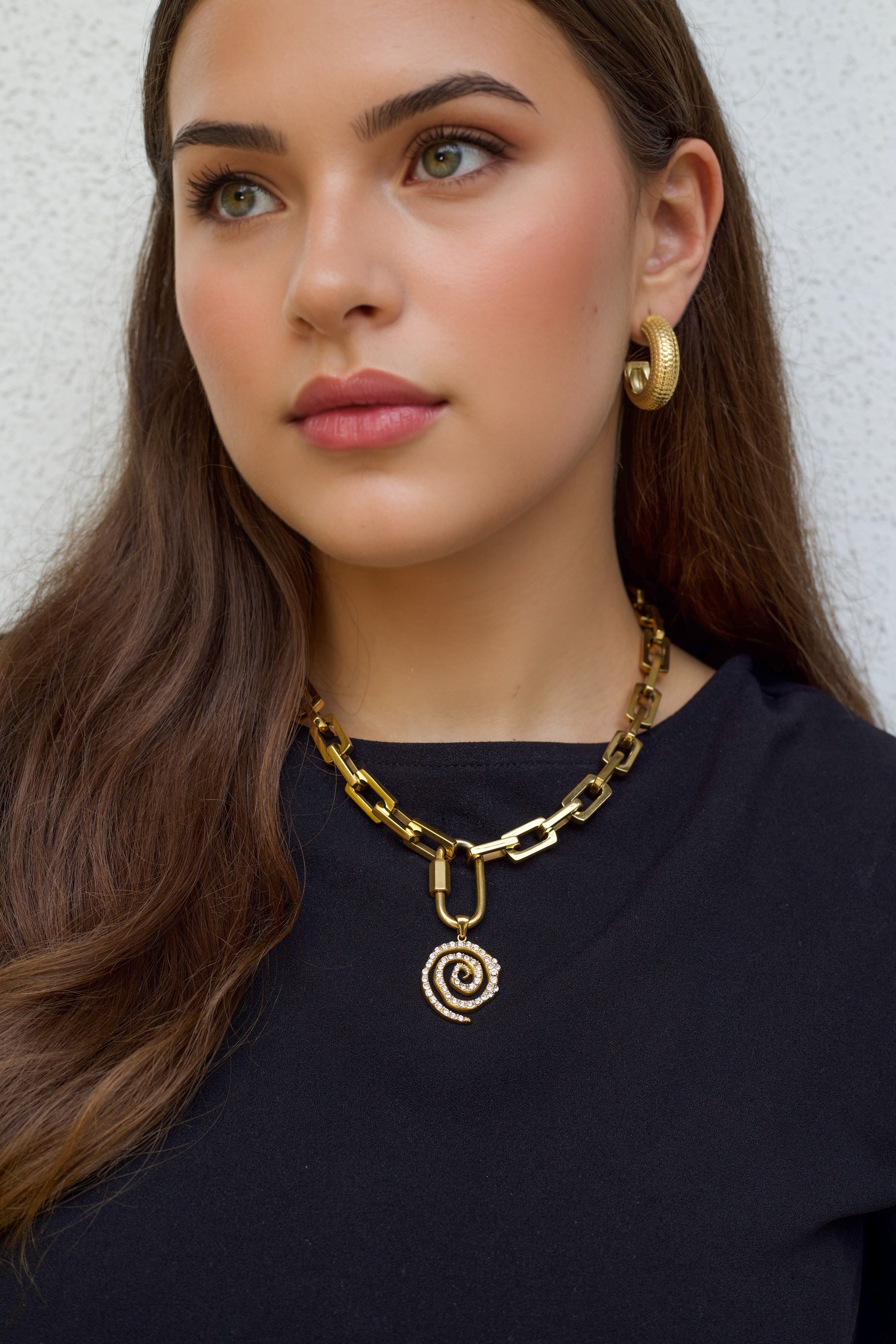 Vera Necklace