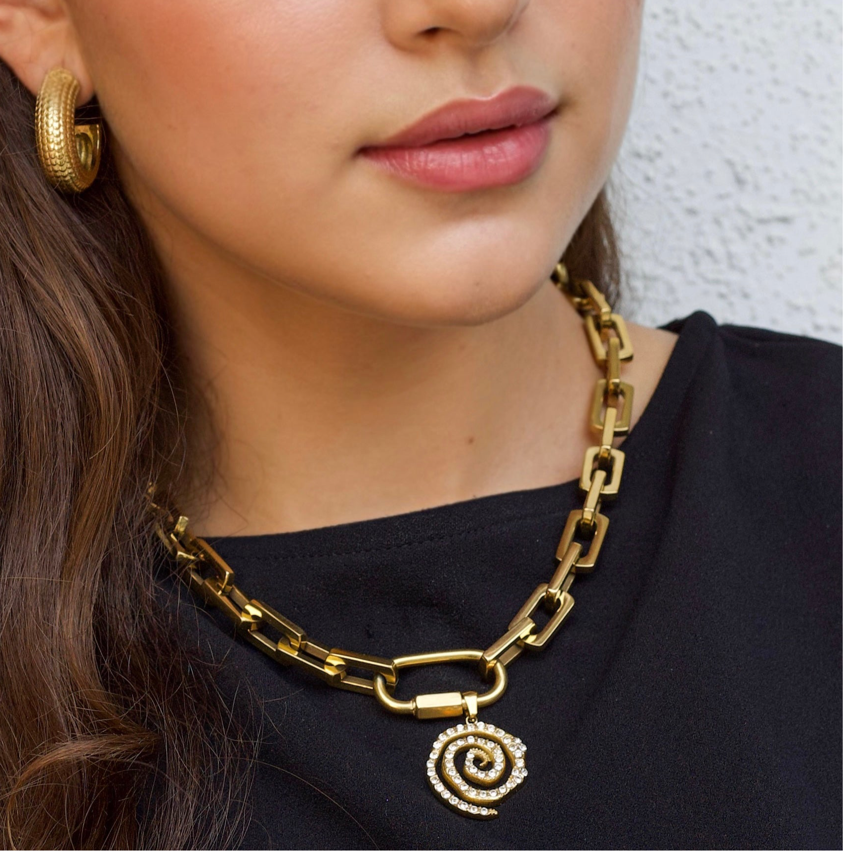 Vera Necklace