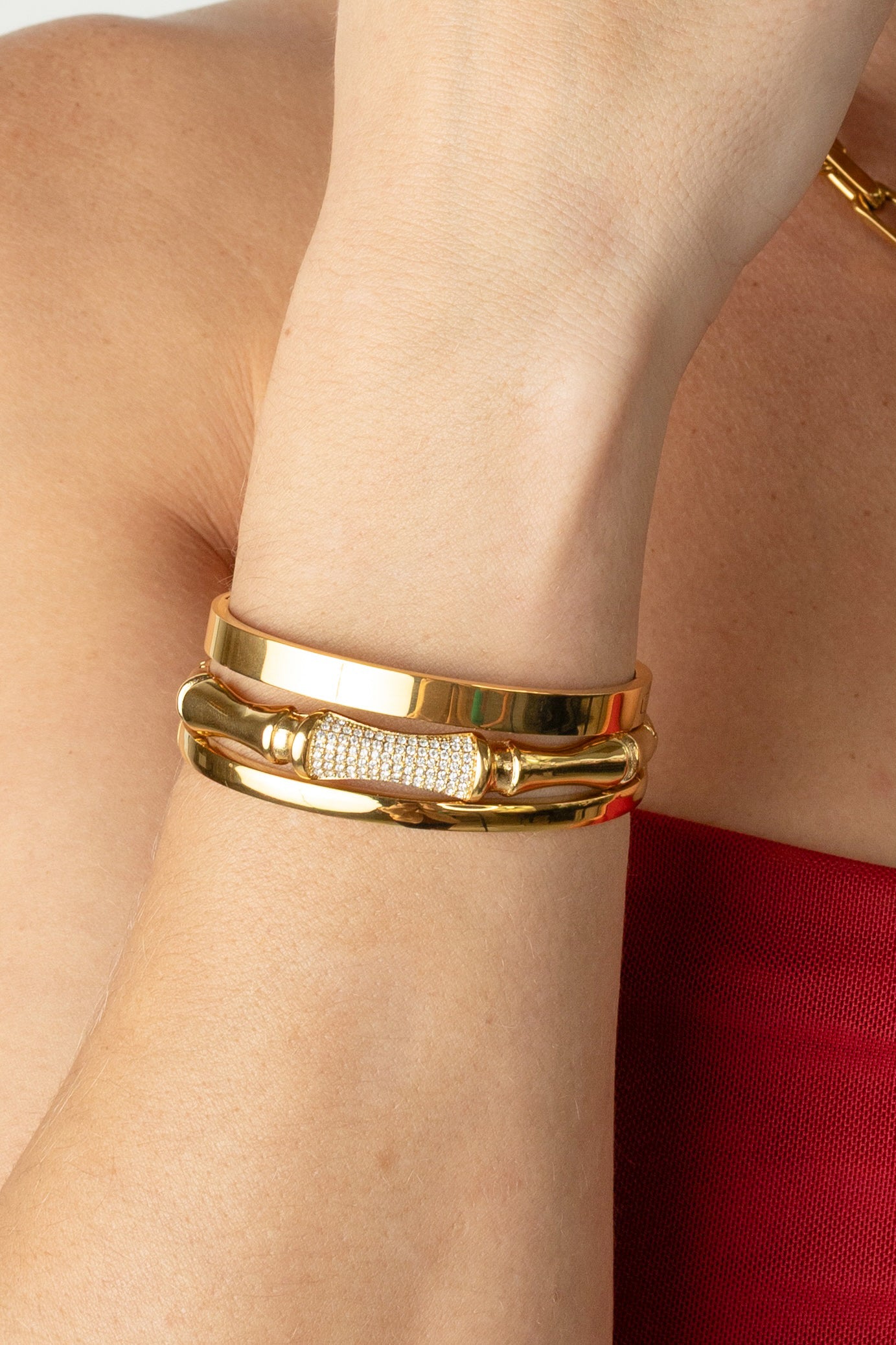 Ava Gold Bangle