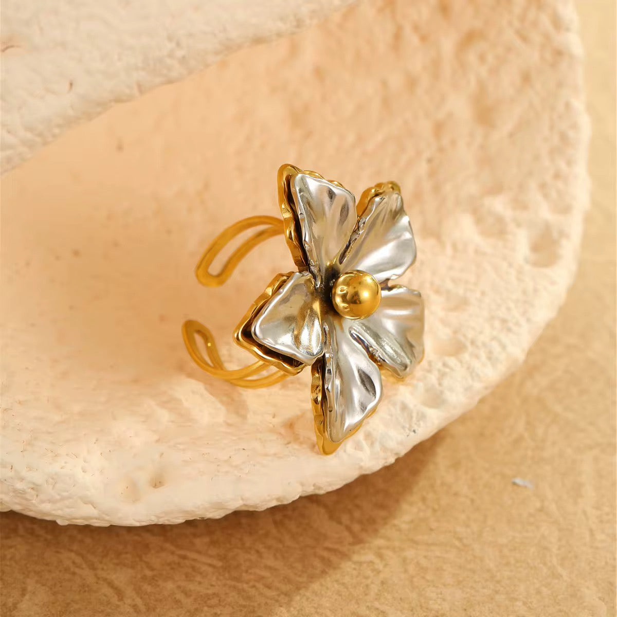 Flora Dual-Tone Ring