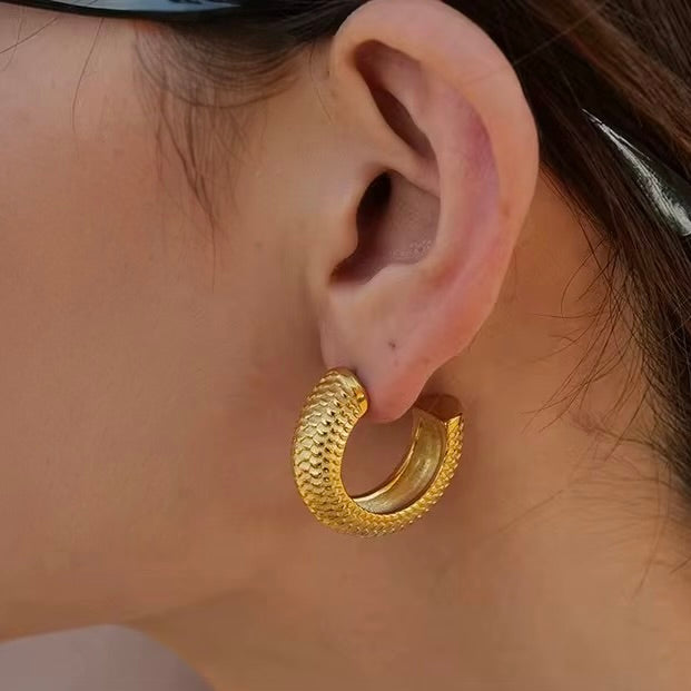 Alana Hoops