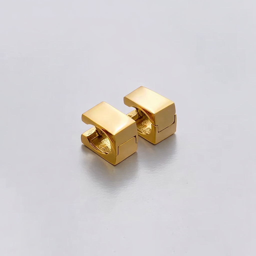 Poppy Square Gold Huggie Earrings