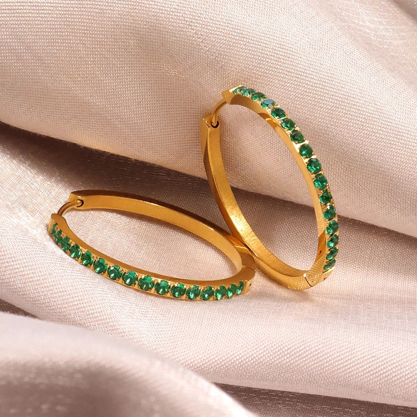 Felicity Green Hoops