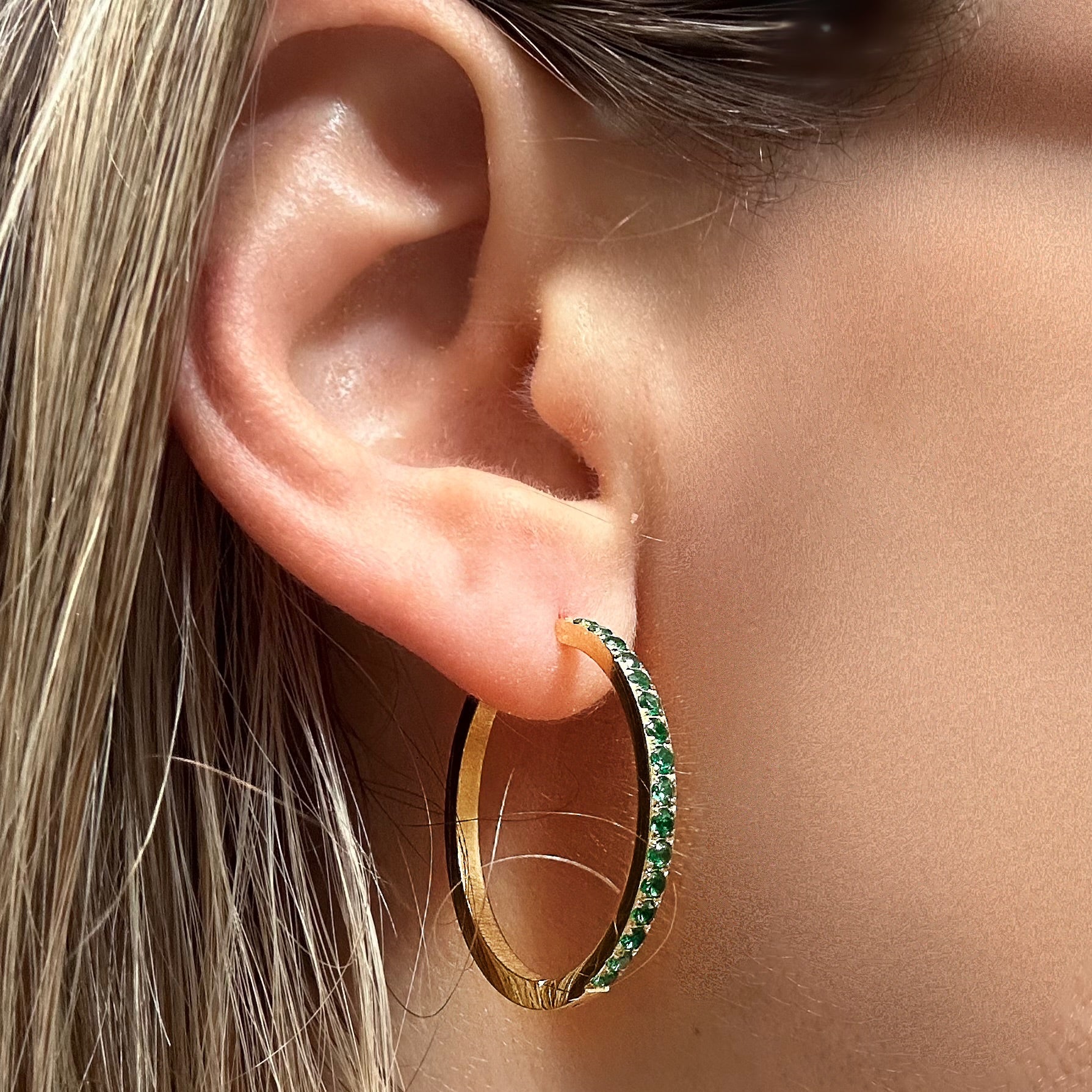 Felicity Green Hoops