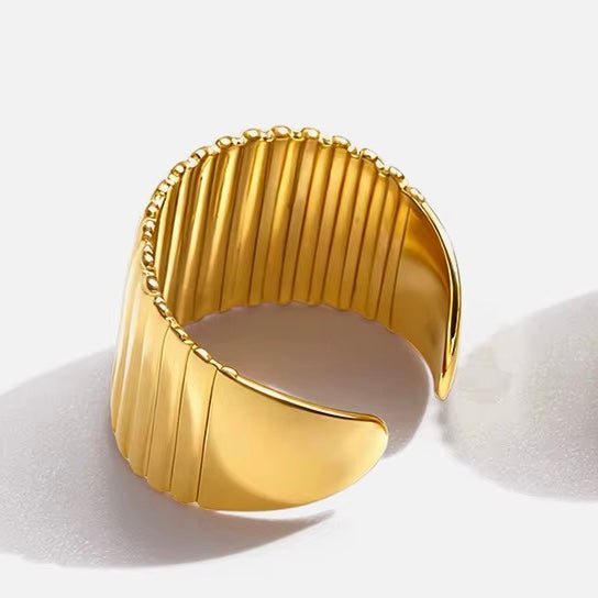 Jolie Earcuff