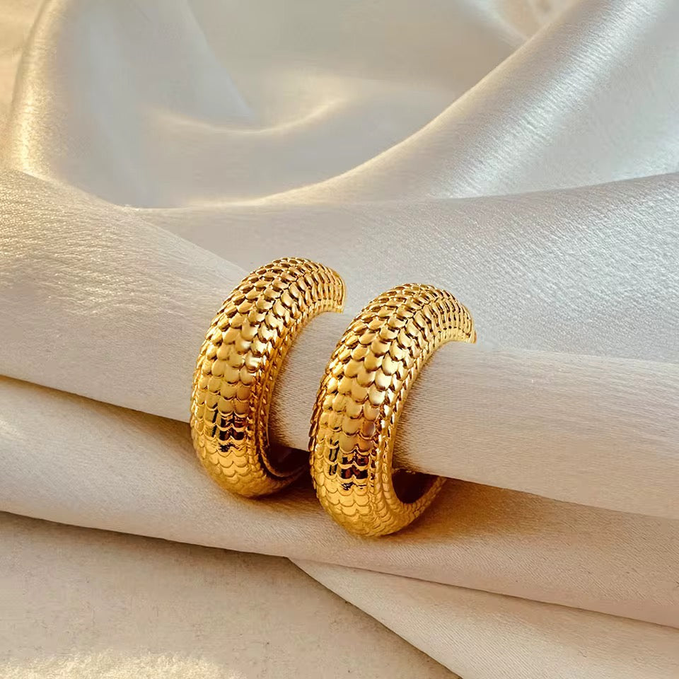Alana Hoops