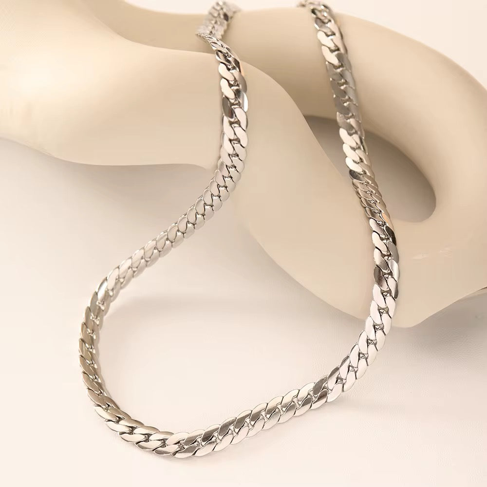 Tessa Flat Silver Necklace