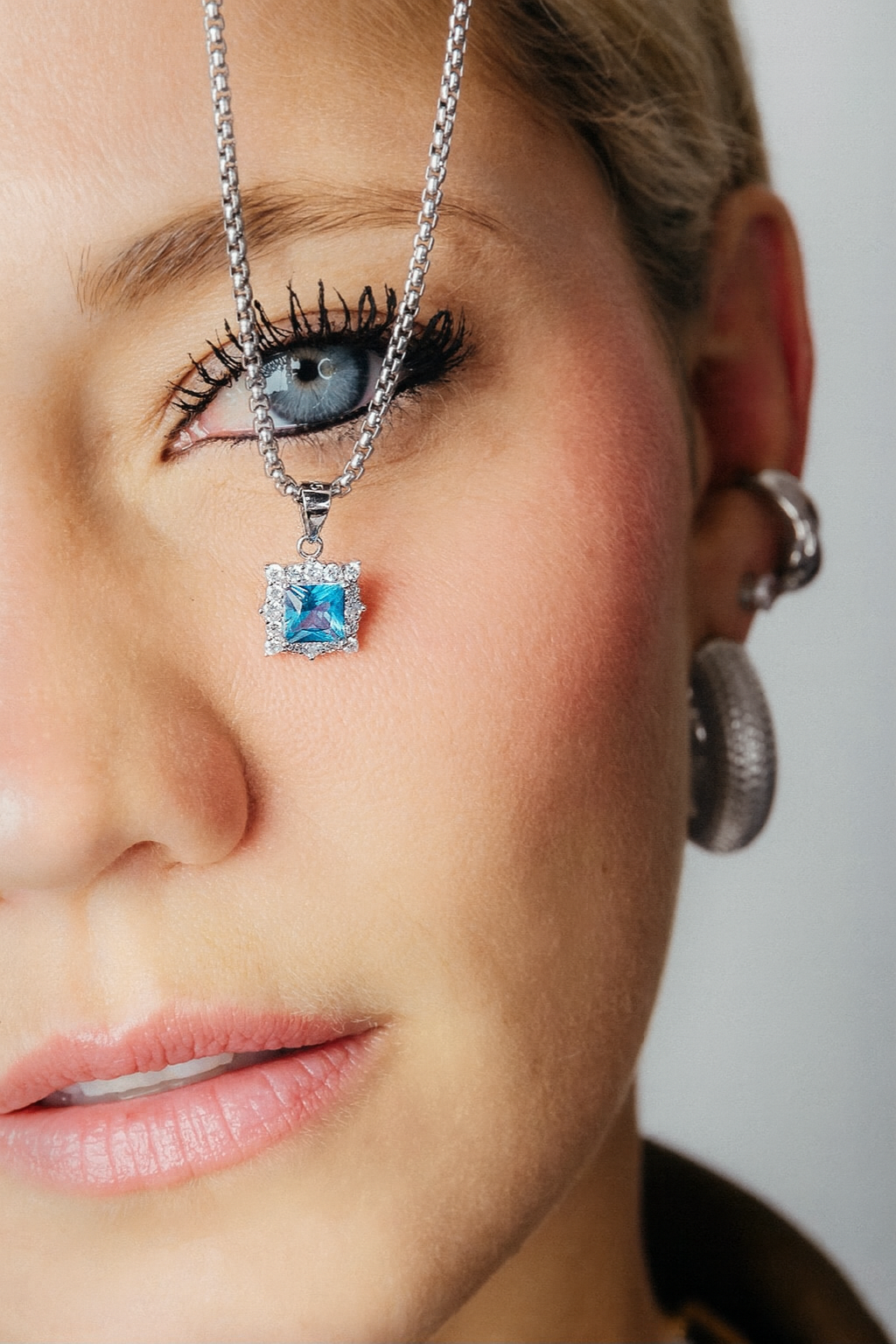 Eva Necklace