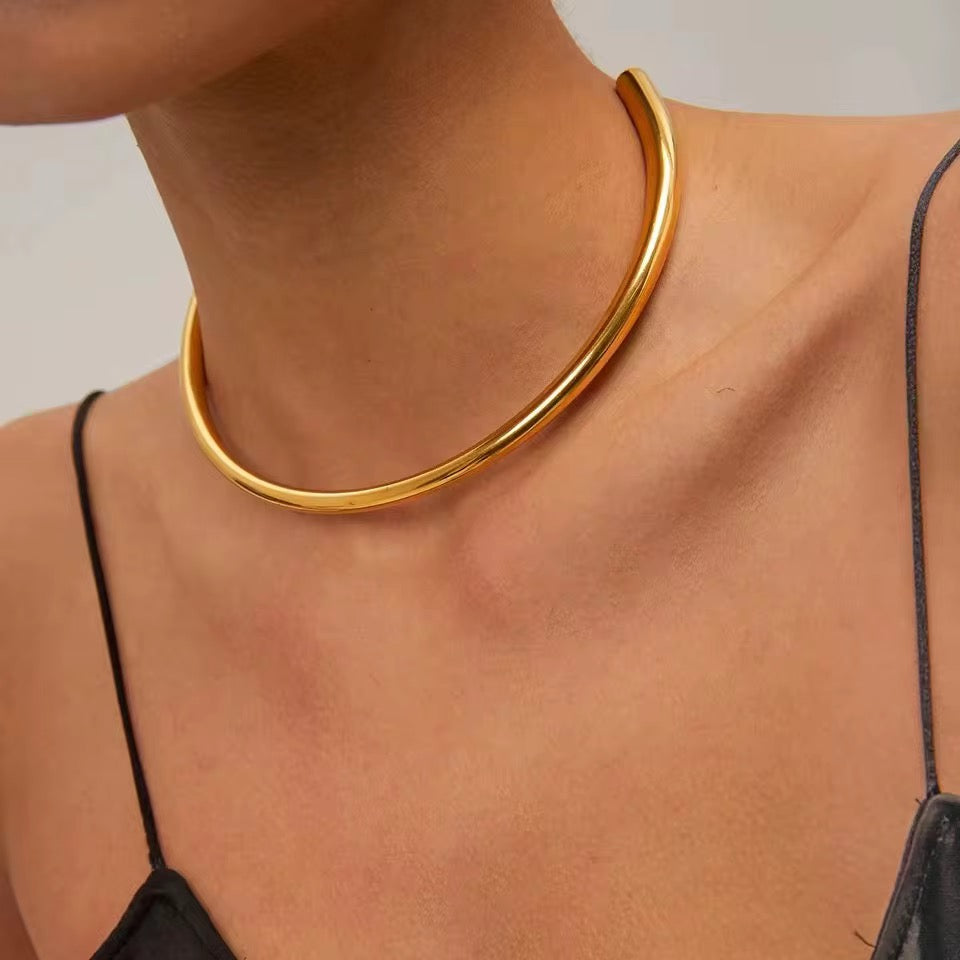 Aria –  Gold Tube Choker Necklace