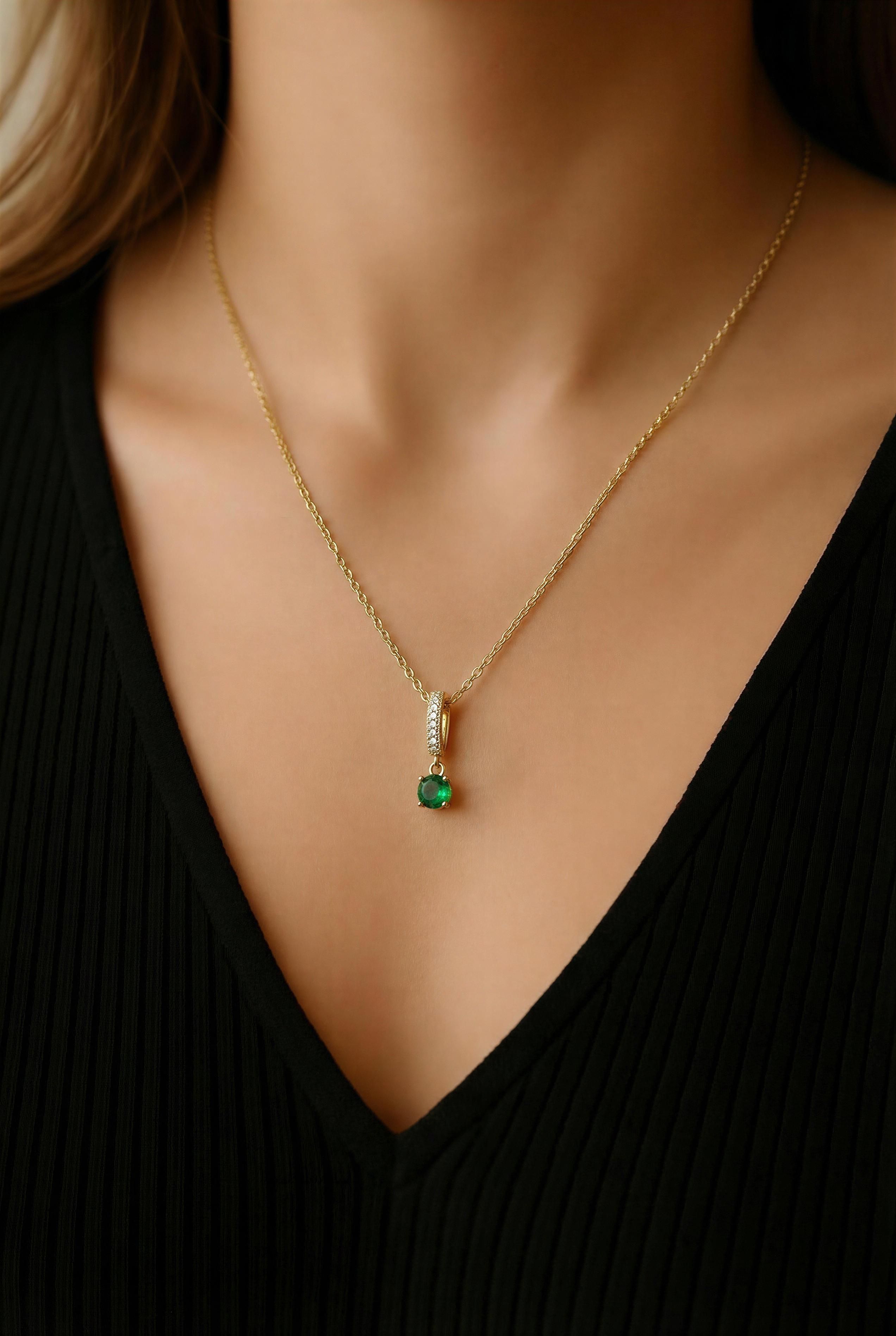 Ivi Necklace