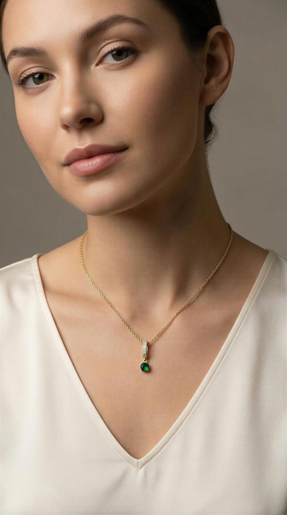 Ivi Necklace