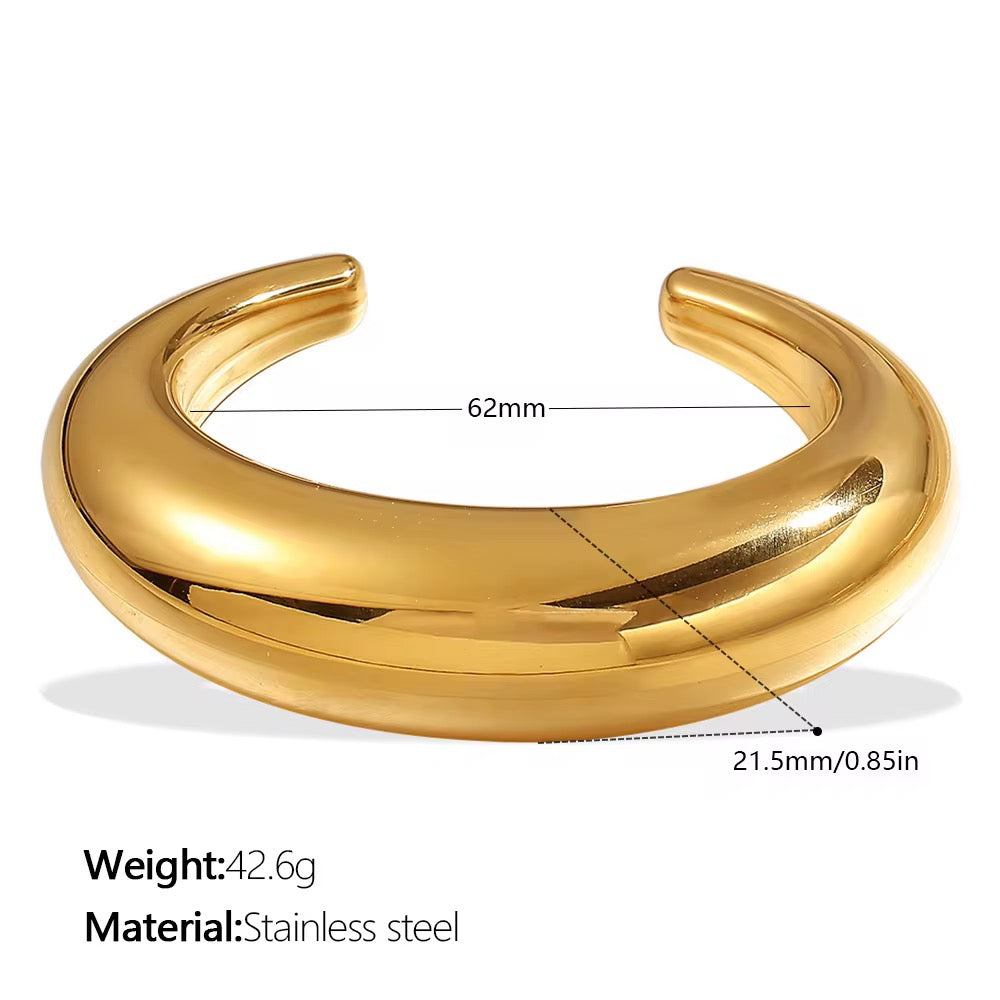 Penelope Gold Oversized Bangle