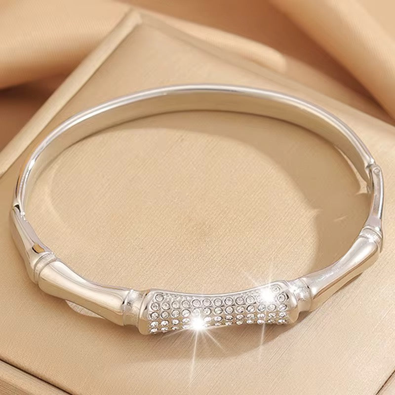 Ava Silver Bangle