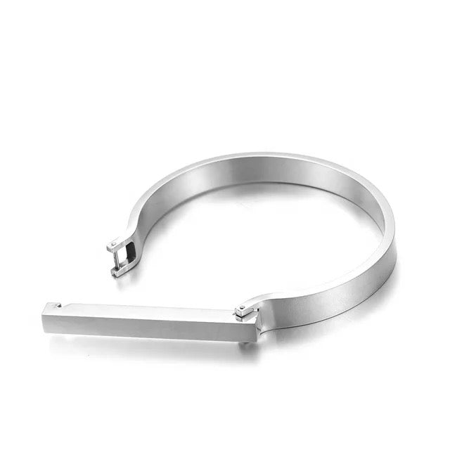 Wanda Silver Bangle