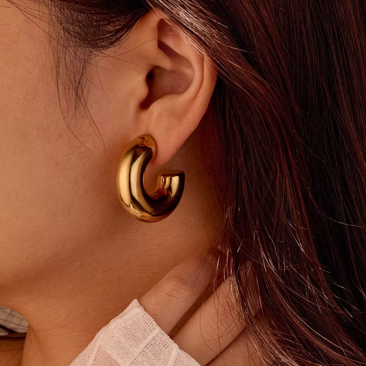 Laura Gold Hoops