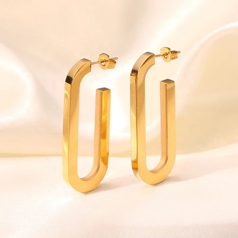 Vicky gold earrings