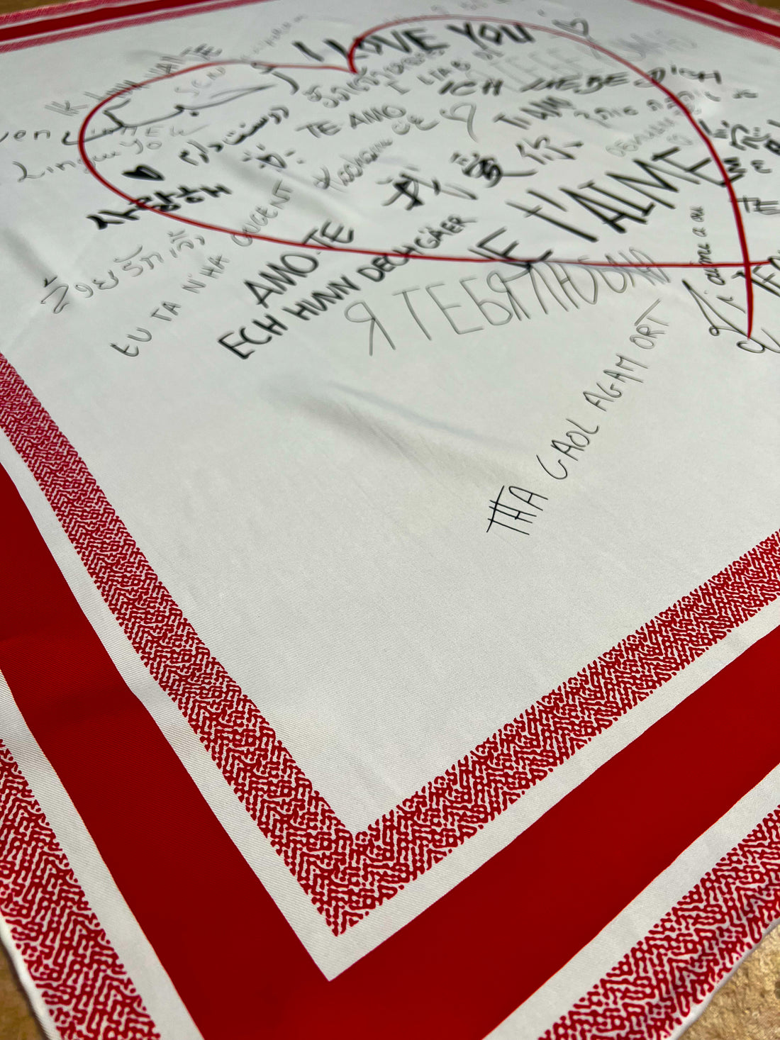 Small Scarf Love White & Red. (90x90)